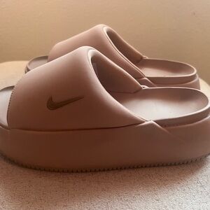 Nike Women's Calm Elevation Slide Sandals